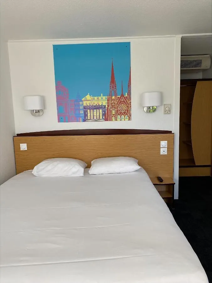 Kyriad Direct Marseille Est La Valentine La Penne-sur-Huveaune