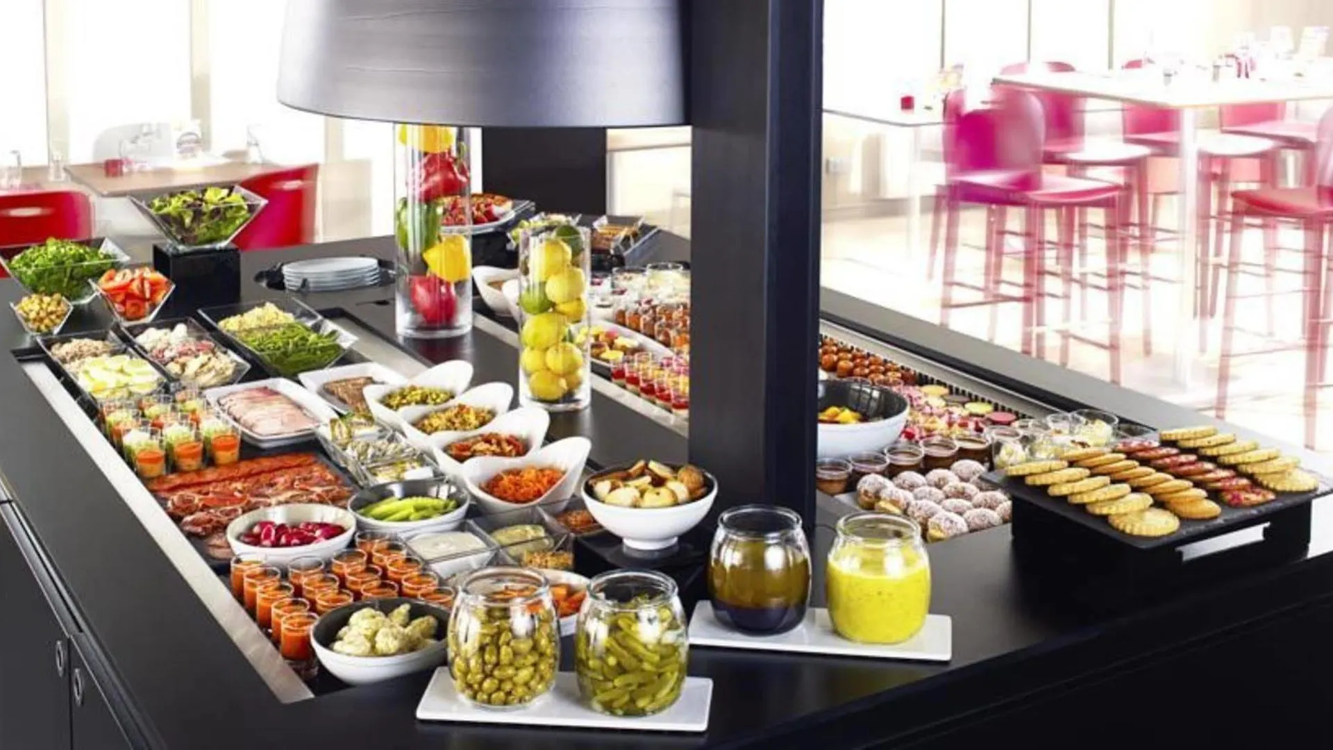 Kyriad Direct Marseille Est La Valentine La Penne-sur-Huveaune Hotel